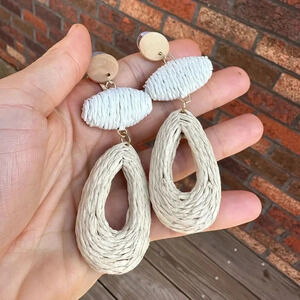 Boho Chic Rattan Loop Earrings – Lightweight & Trendy